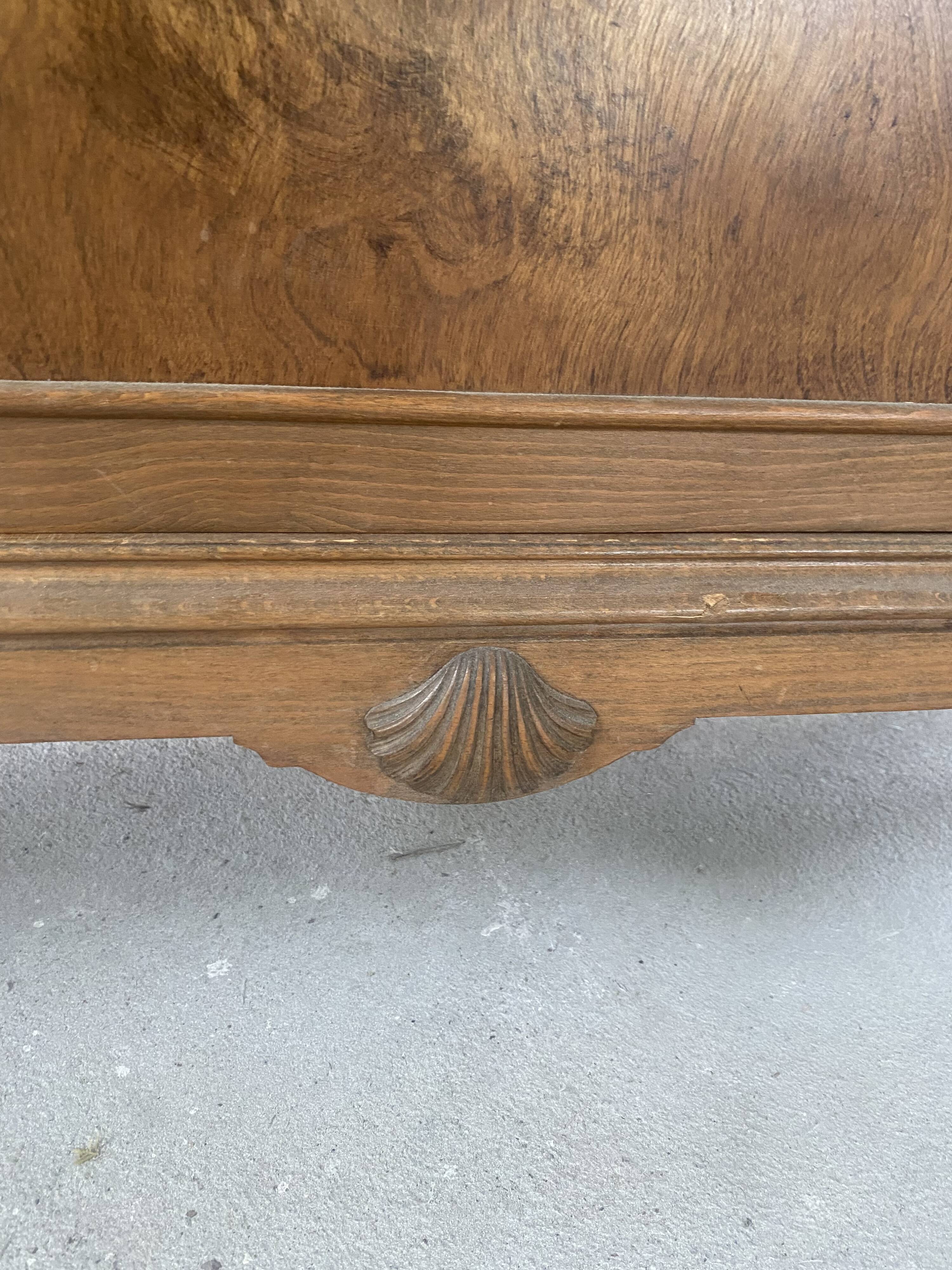 Vaisselier en bois fin