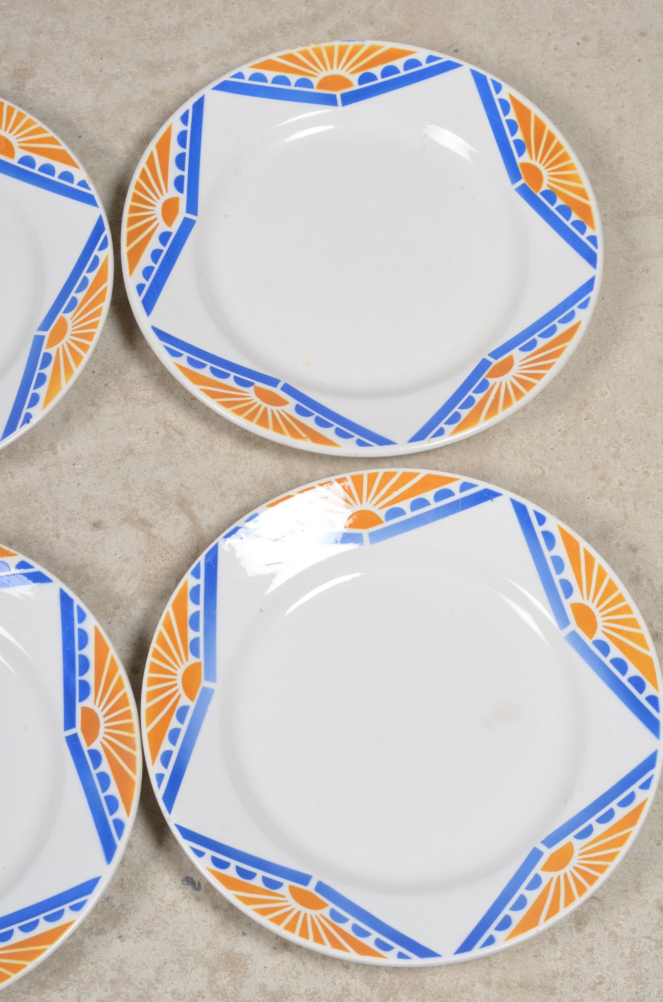 Dessert plates iron land