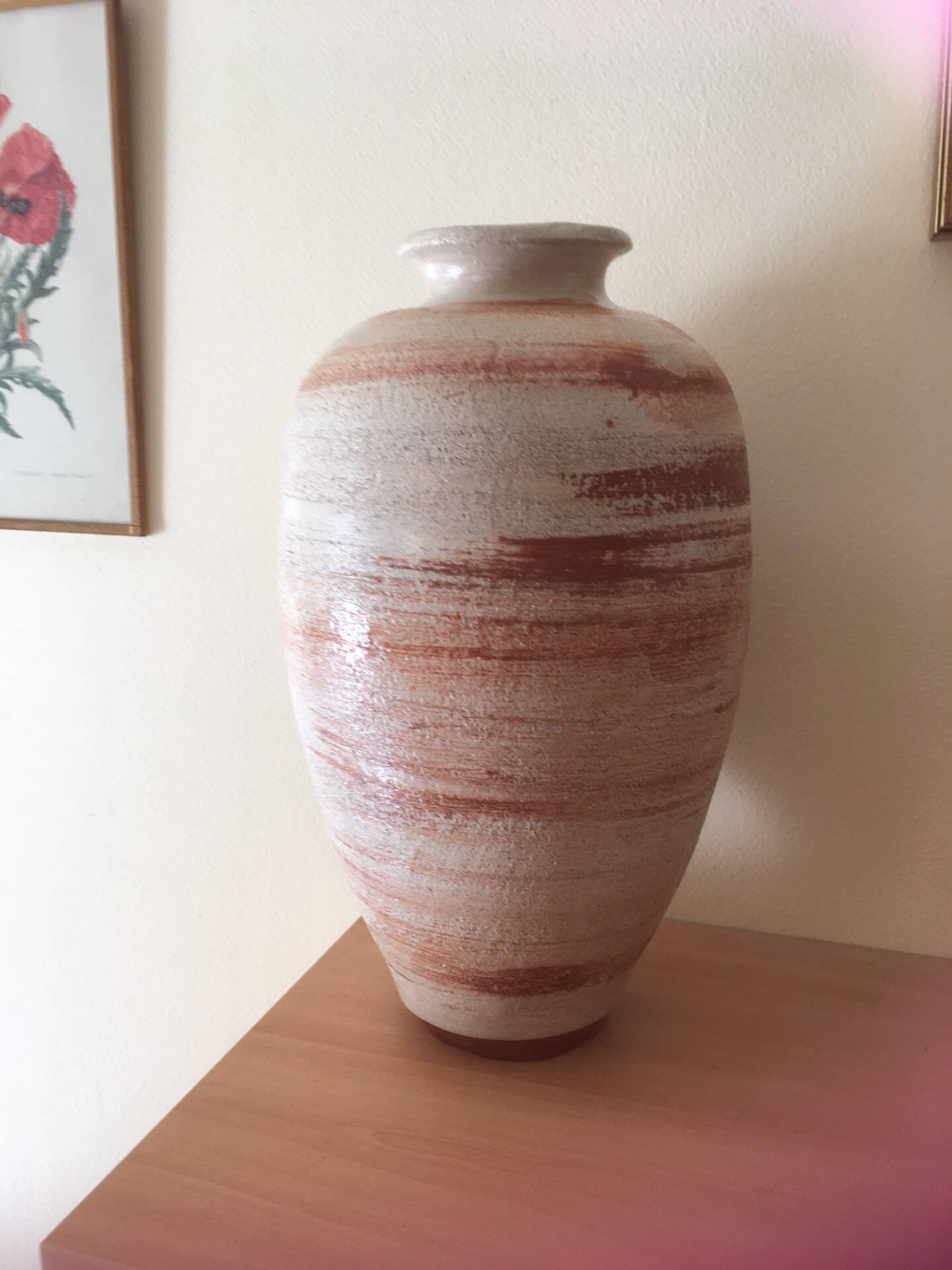 Large contemporary vase in iridescent ceramic