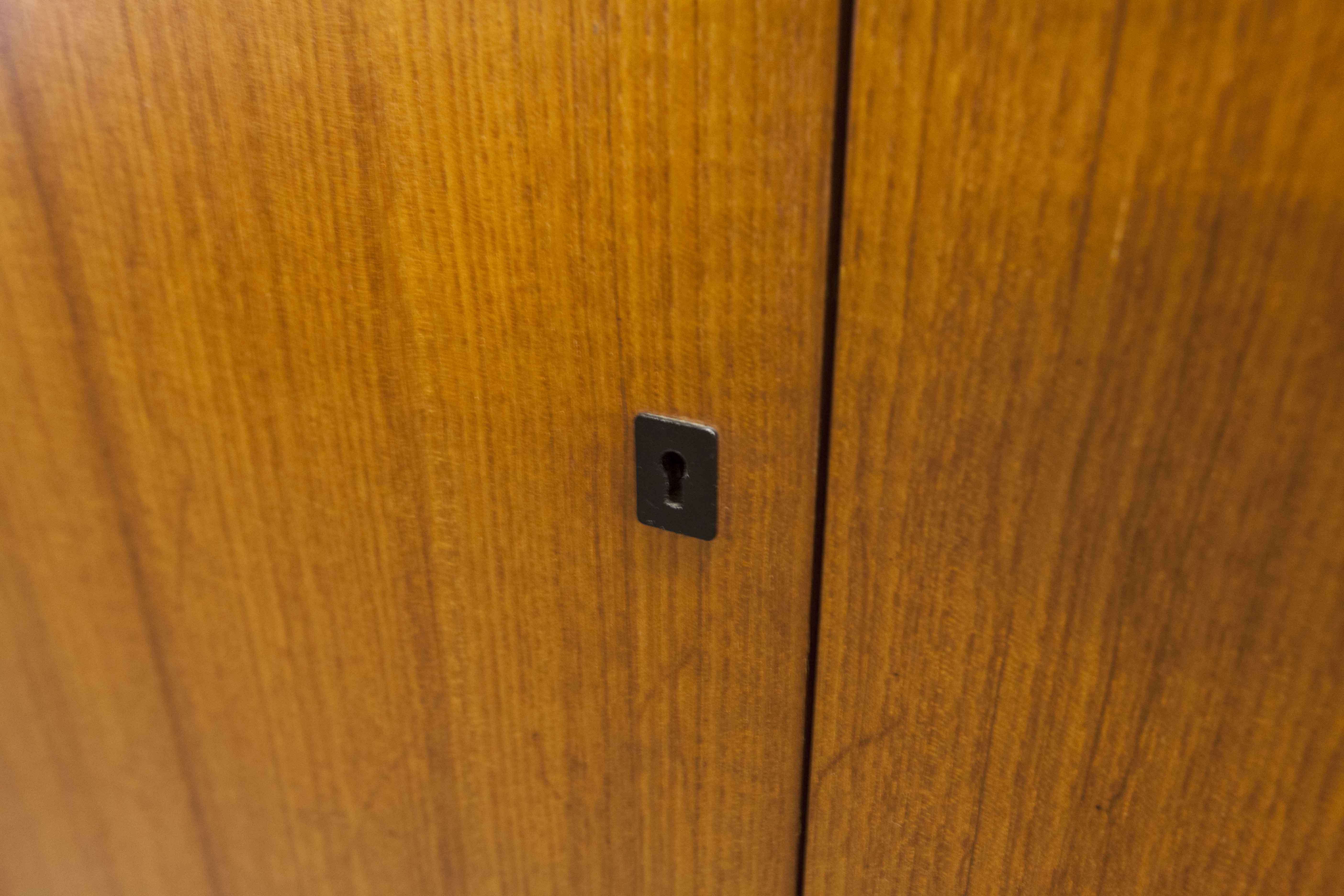 Armoire teck des années 60 Simat Meubles