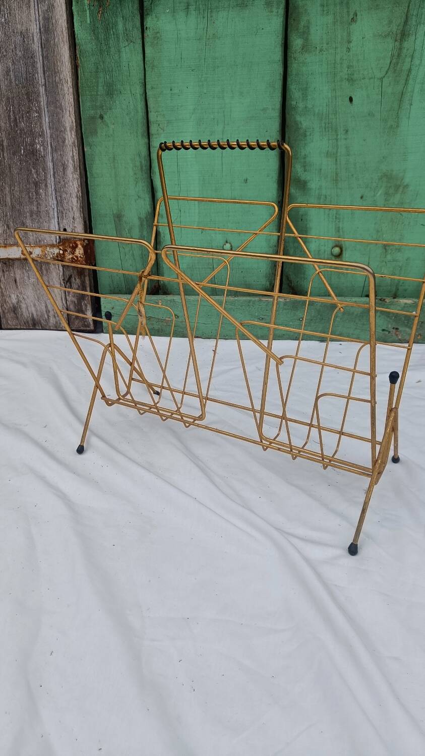 Vintage vinyl magazine rack