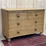 Victorian chest of drawers in nineteenth century fir