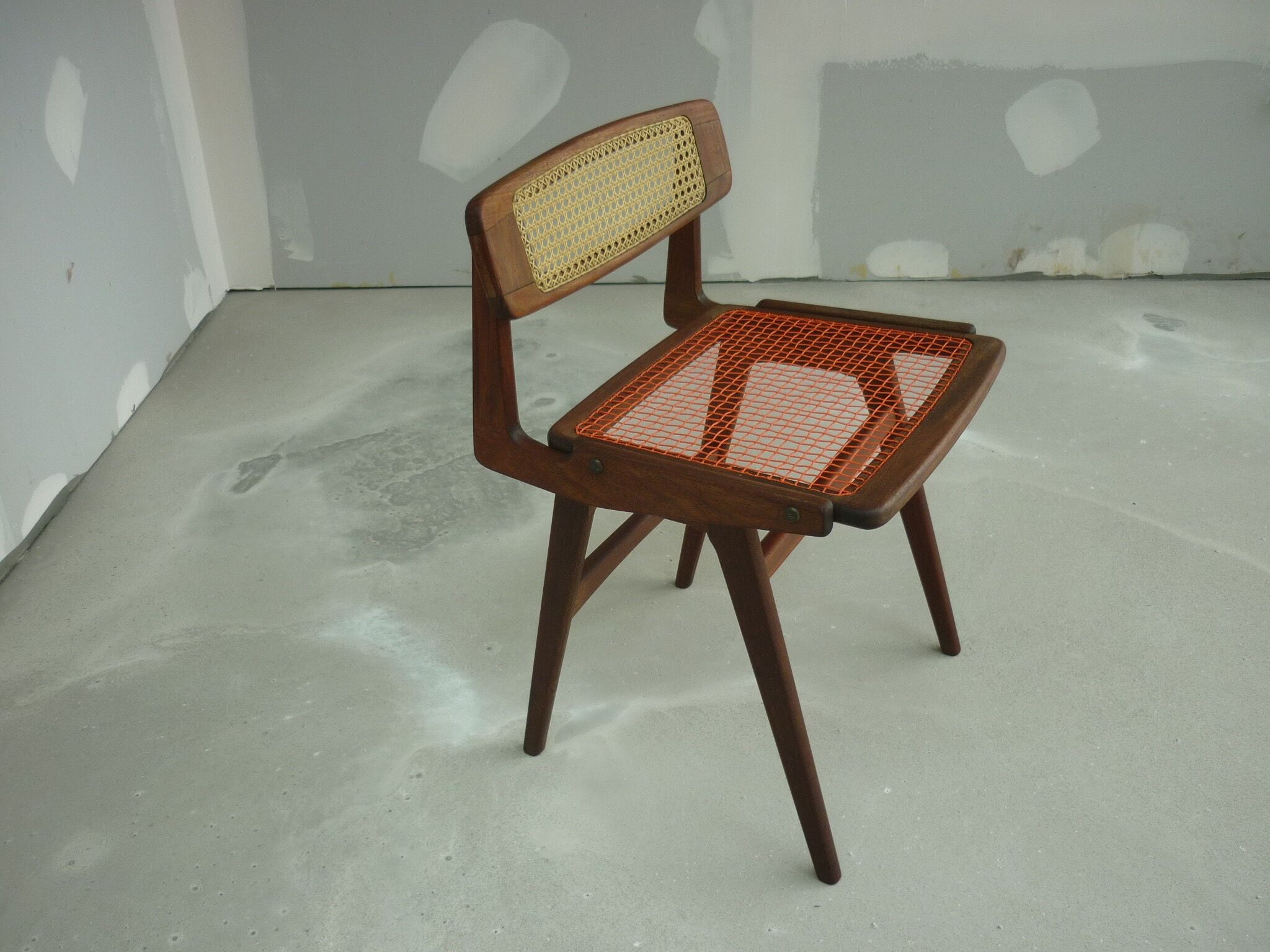 Compass feet office chair 50/52