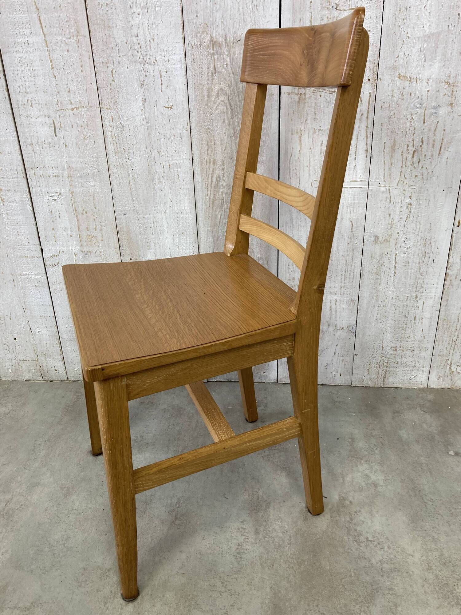 Mismatched bistro chairs x4