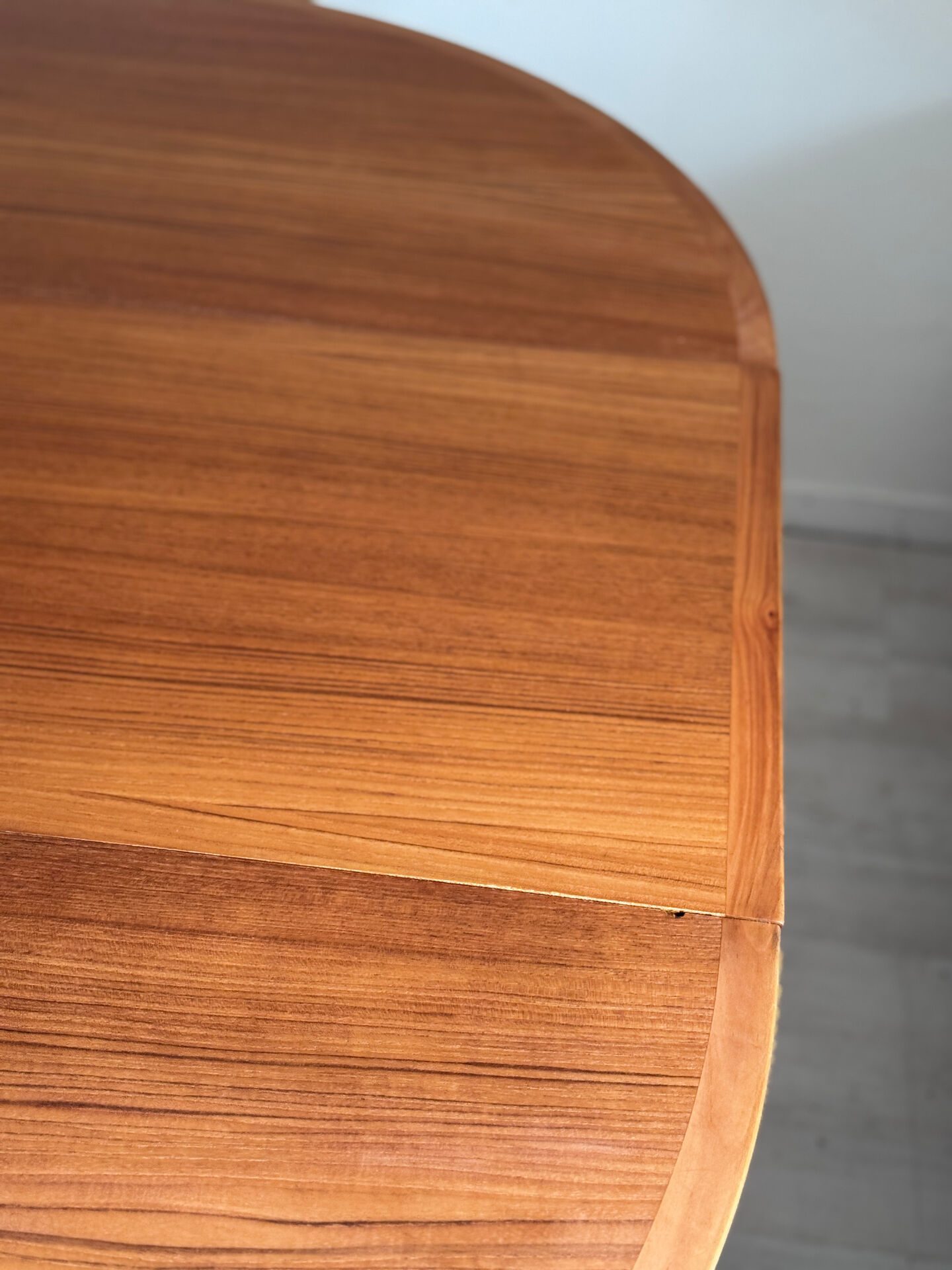 Vintage round dining table 1960s teak Lübke