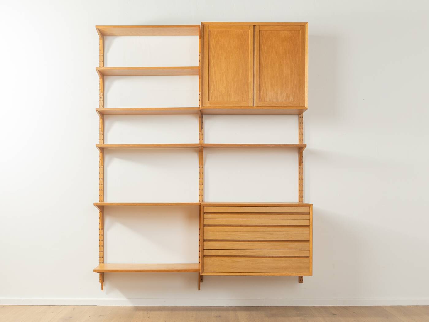 1960s wall shelf, Poul Cadovius