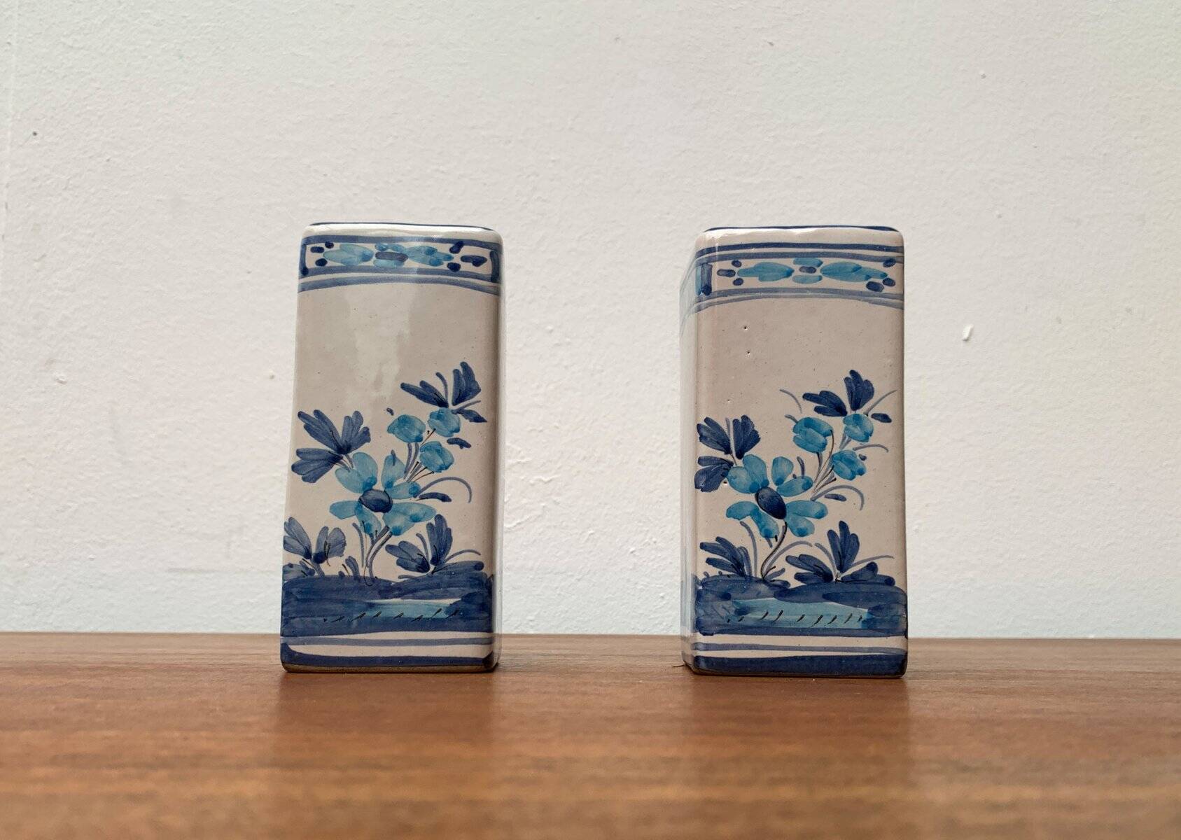 Vintage Italian Handpainted Vase from Larucci Italy, 1970s, Set of 2