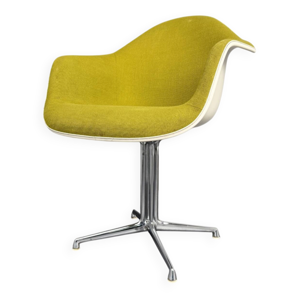 Le fauteuil Fonda par Charles et Ray Eames pour Vitra, Allemagne, années 1960.