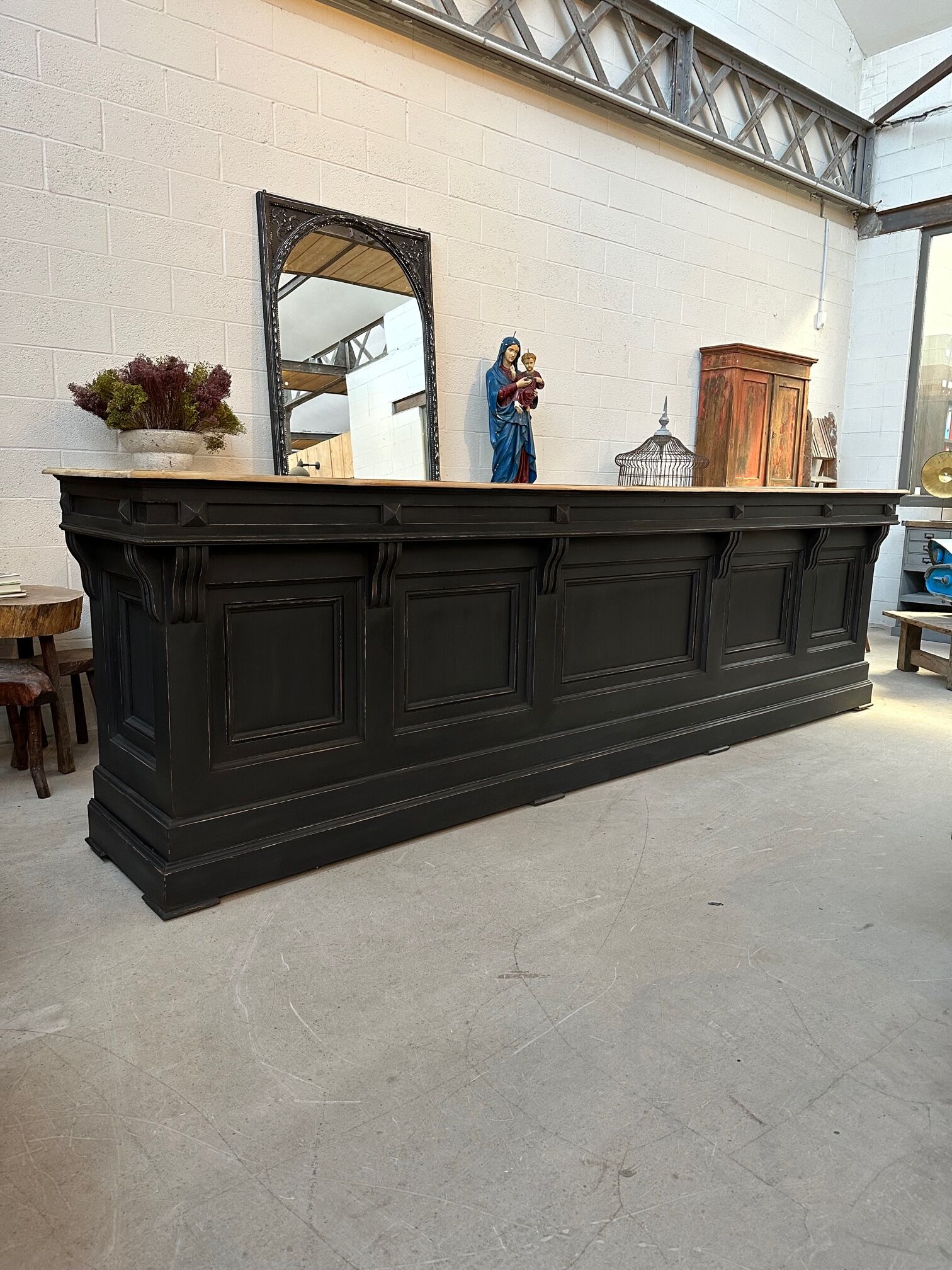 Bar counter