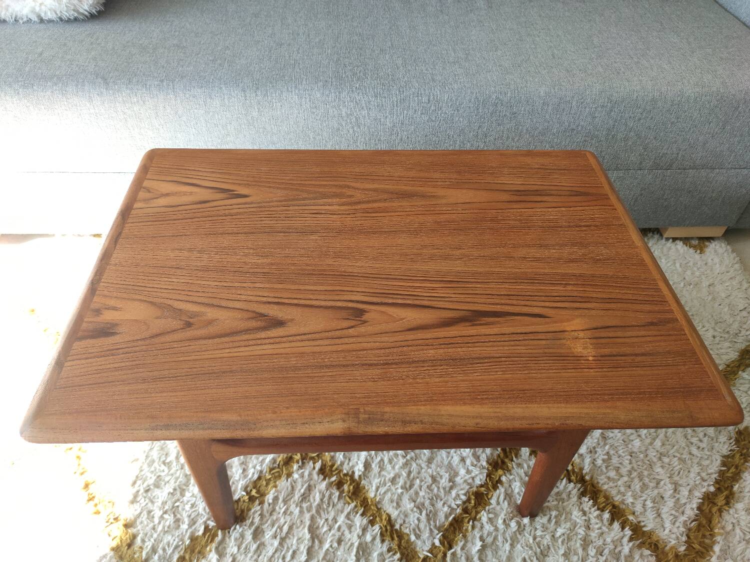 Danish teak side/coffee table Trioh