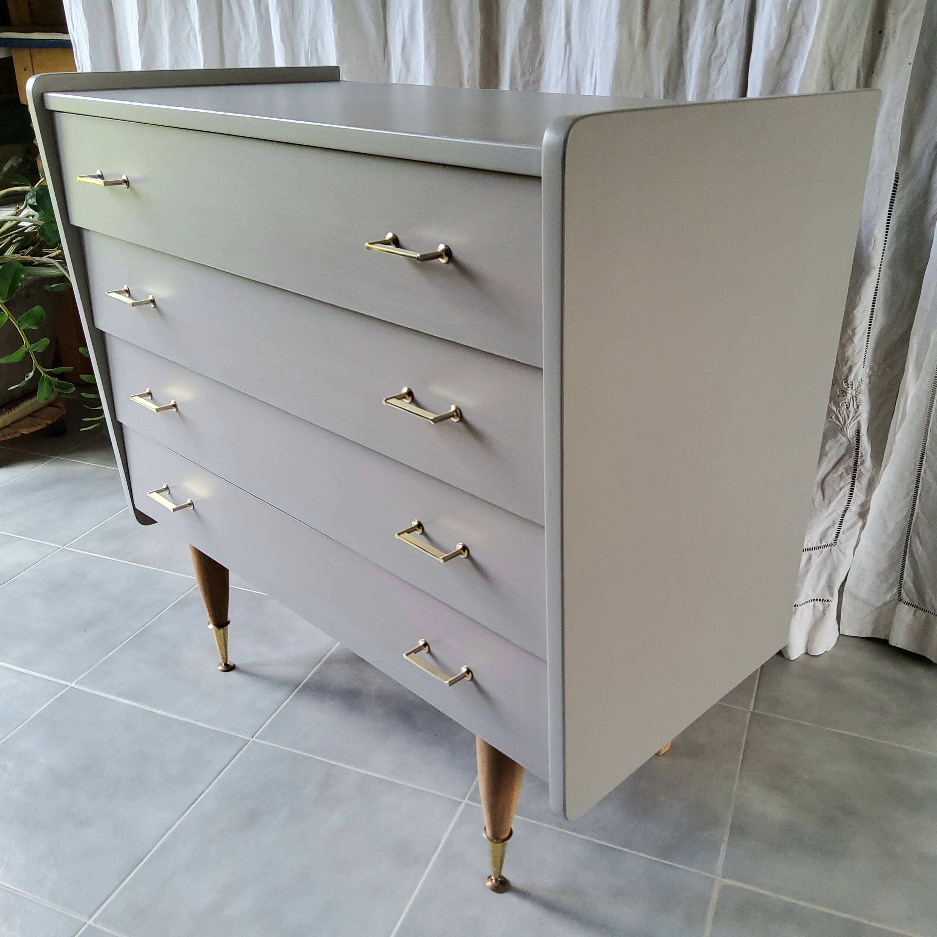 60s chest of drawers