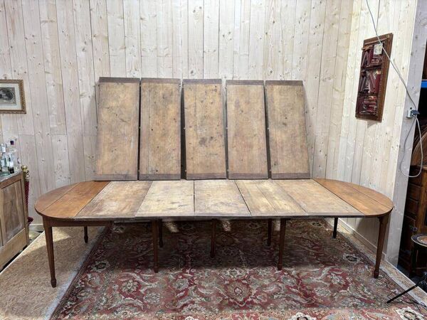 Table ovale en merisier 25 personnes