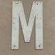 Lettre d’enseigne ancienne M / 27cm