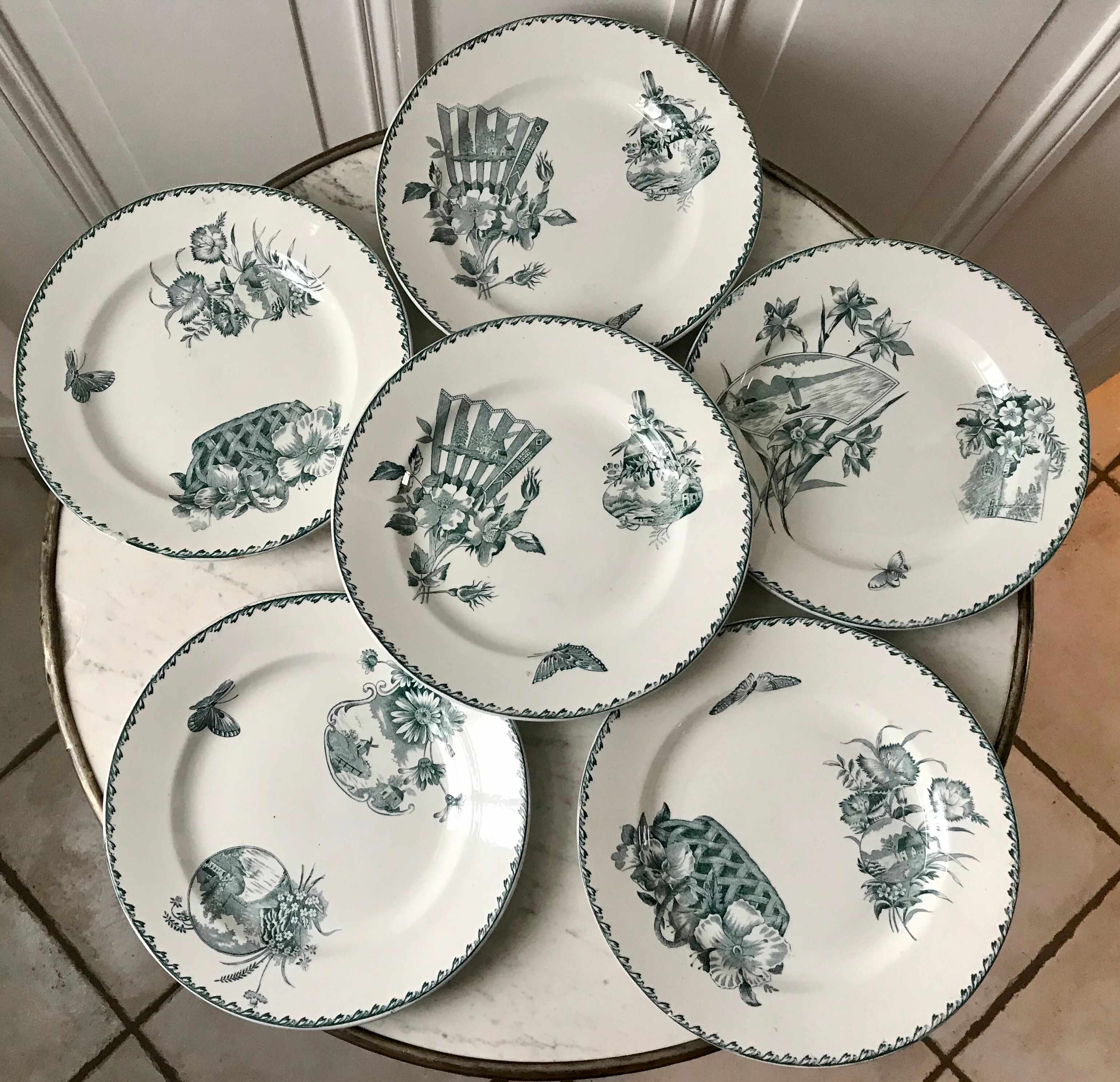 Set of 6 flat plates terre de fer saint-amand model "cartels" xixth