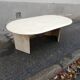 Table basse vintage ovale en travertin