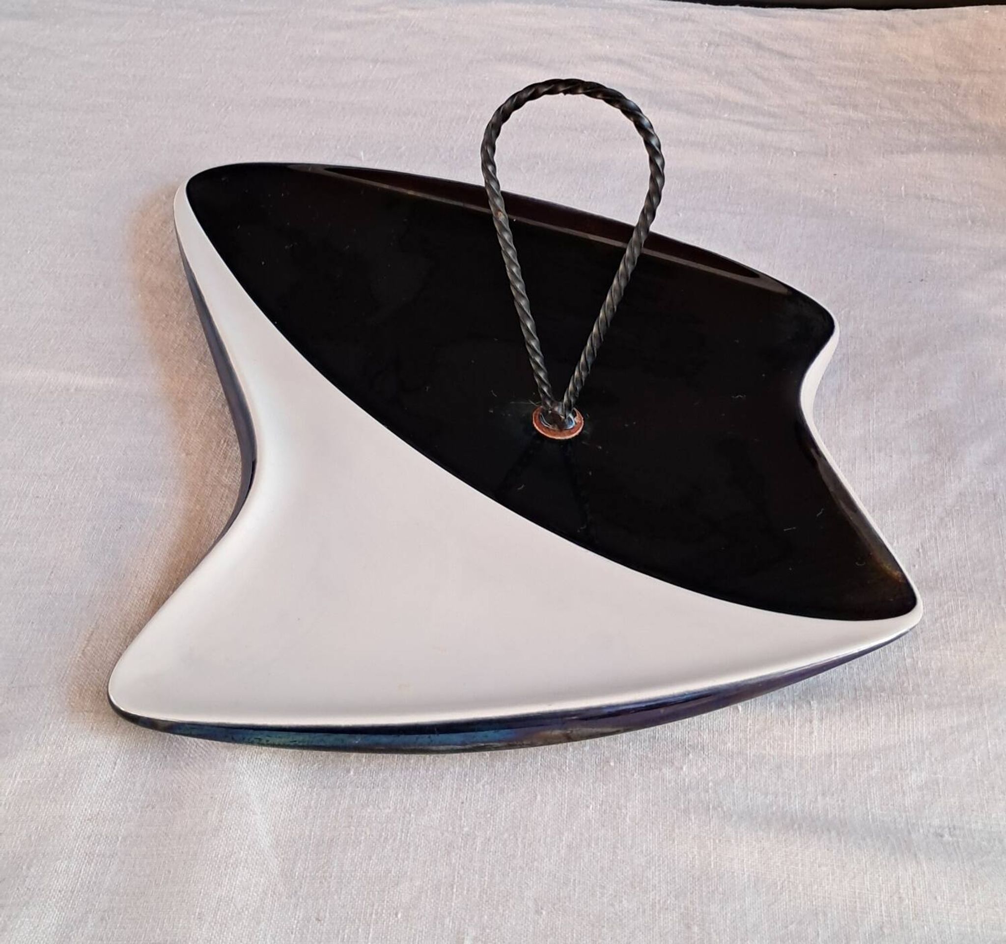 Ceramic plate