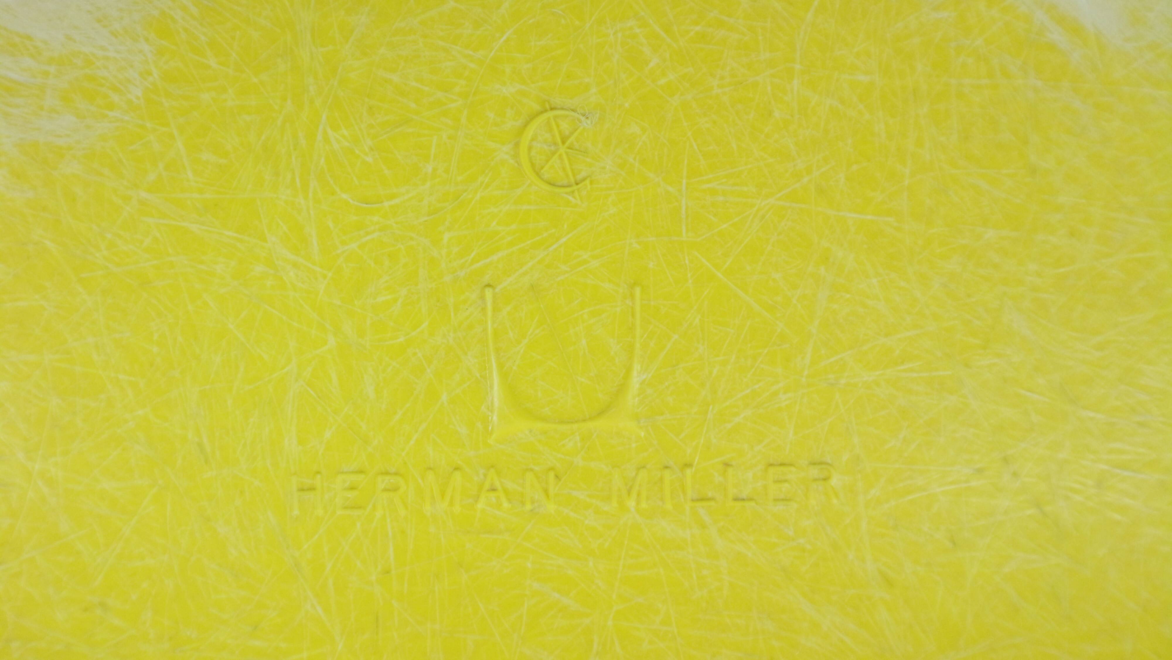 Charles & Ray Eames Set of 4 Yellow "La Fonda" Chairs for Herman Miller, 1960