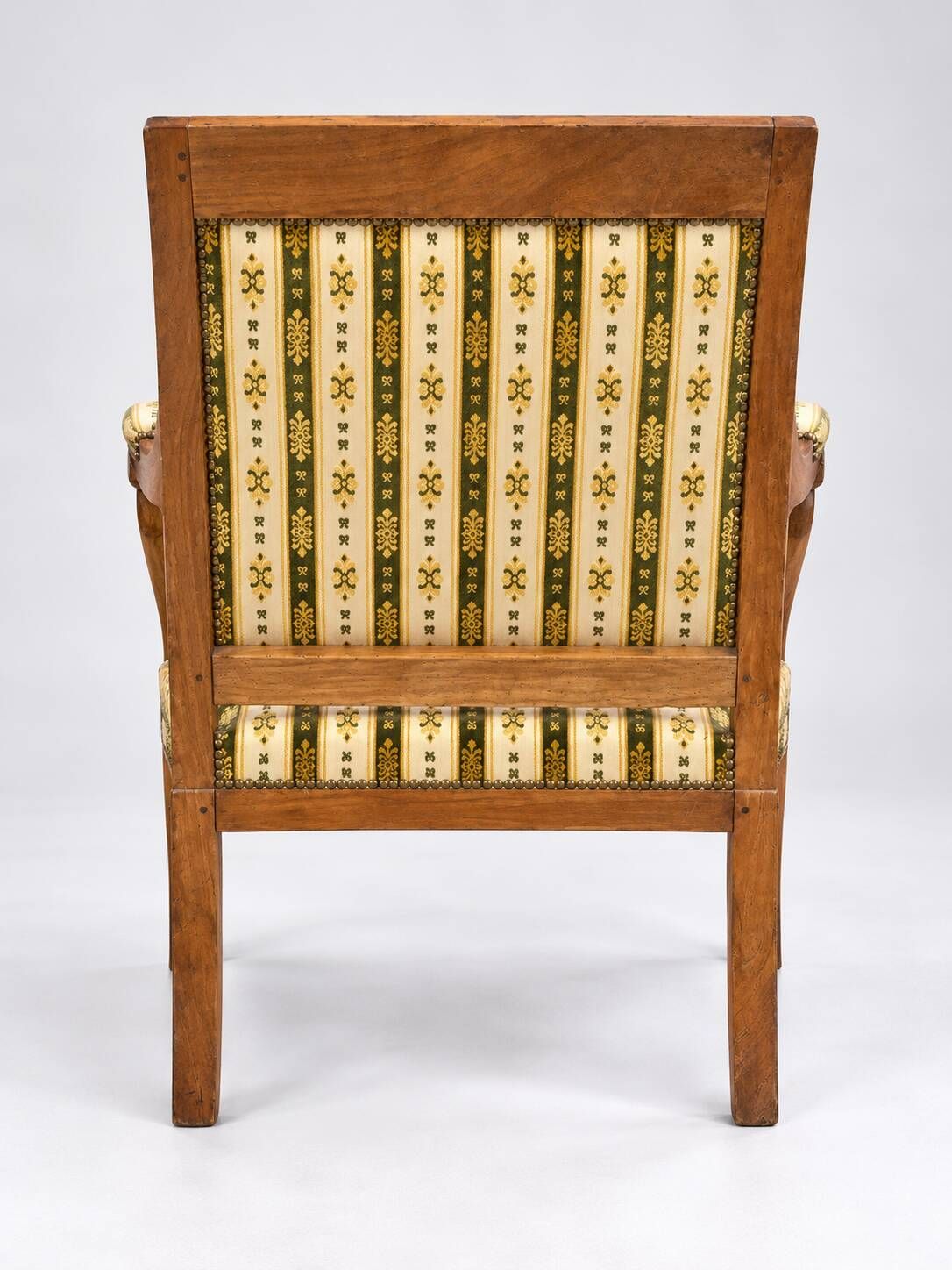 Antique armchair with wooden crossbars – Restoration style