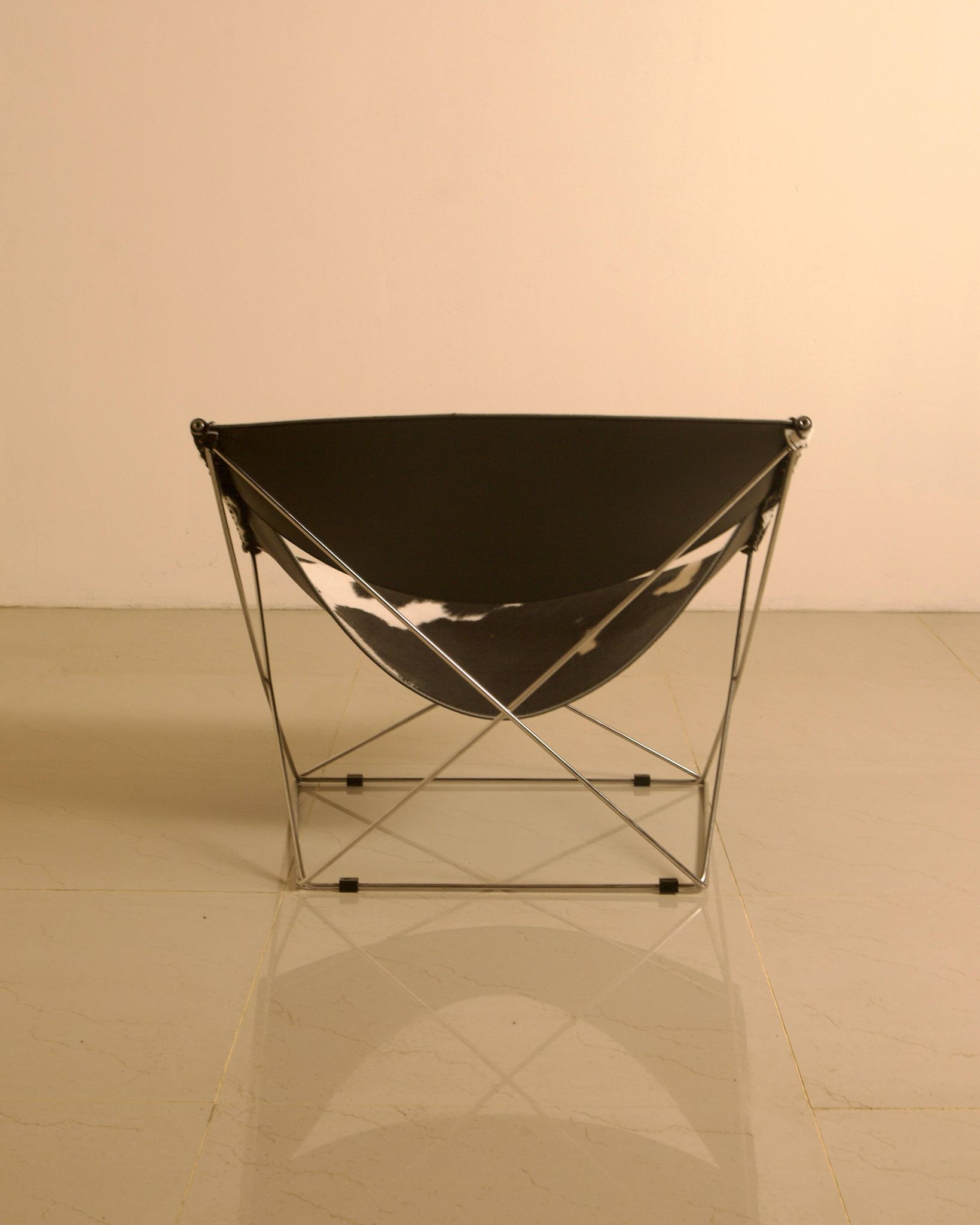 F675 "Butterfly" armchair in cowhide leather by Pierre Paulin for Artifort