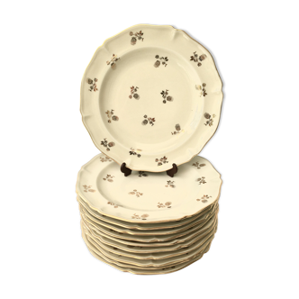 Set of 11 flat plates porcelain from Limoges