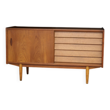 Succession LACOSTE: TRIO enfilade by Nils Jonsso for Hugo Troeds.