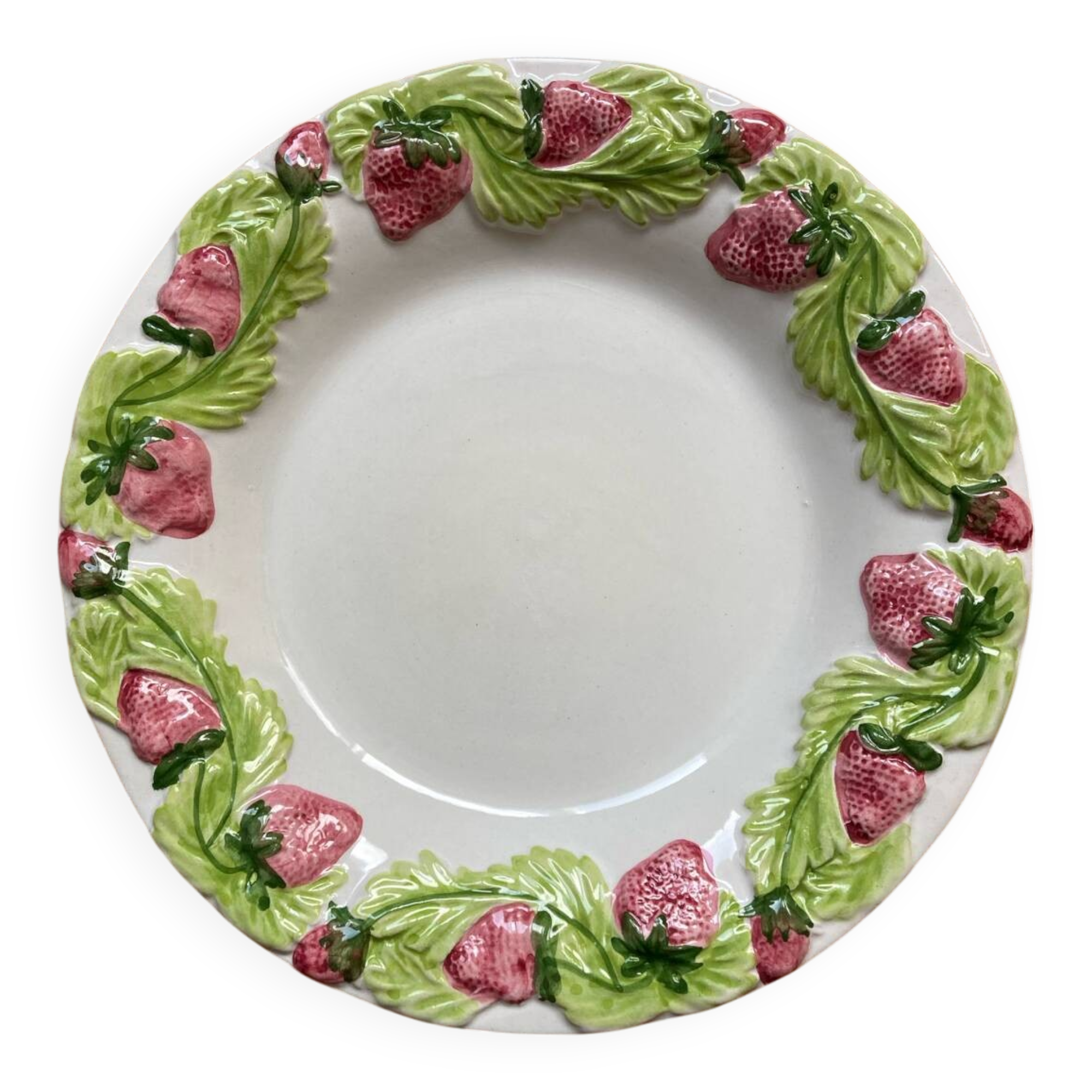 Plate barbotine strawberries