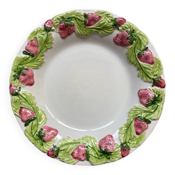 Plat barbotine fraises