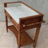 Meuble de toilette en noyer