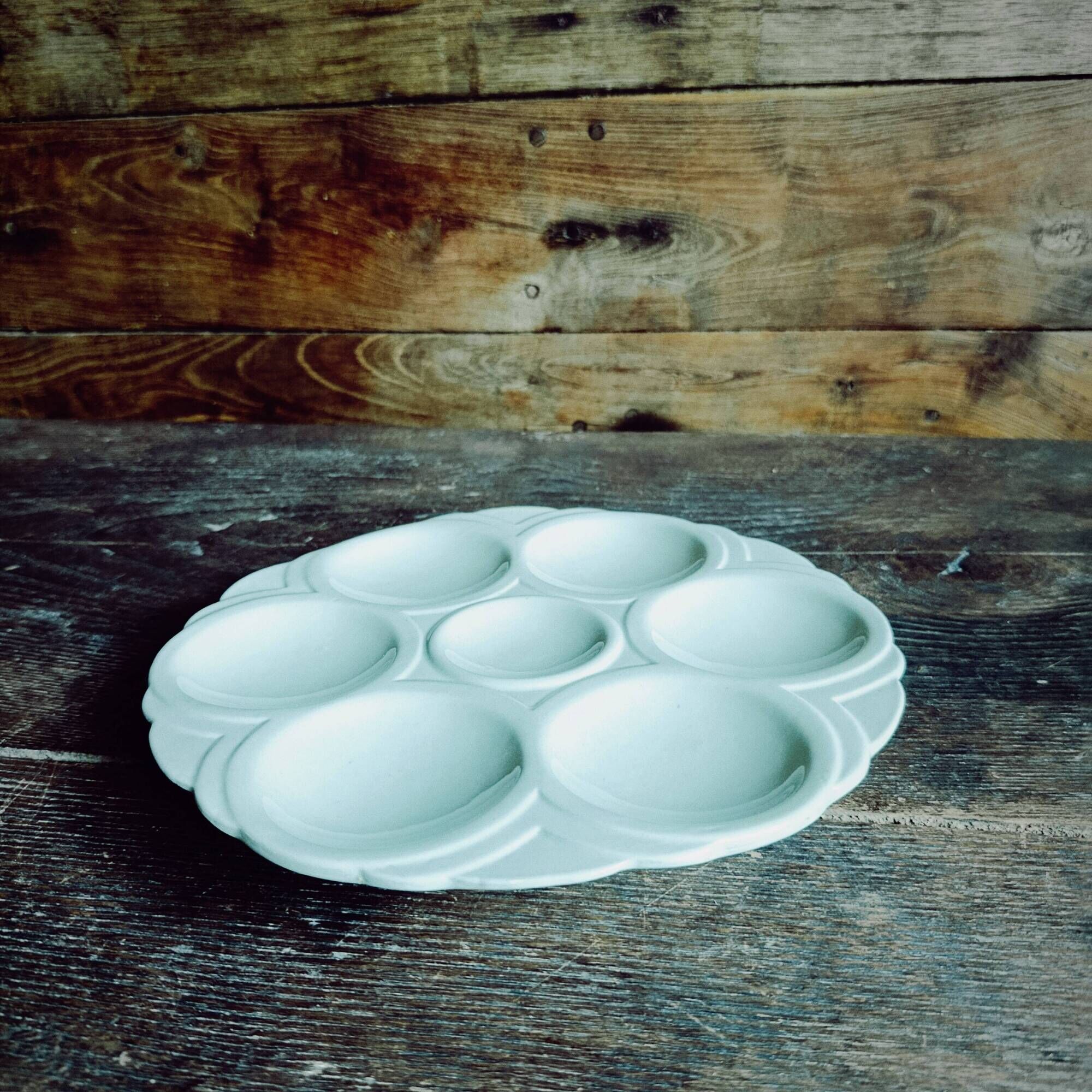 Art Deco French majolica oyster plate from Sarreguemines, aquamarine blue