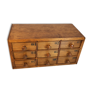 petit meuble à tiroirs