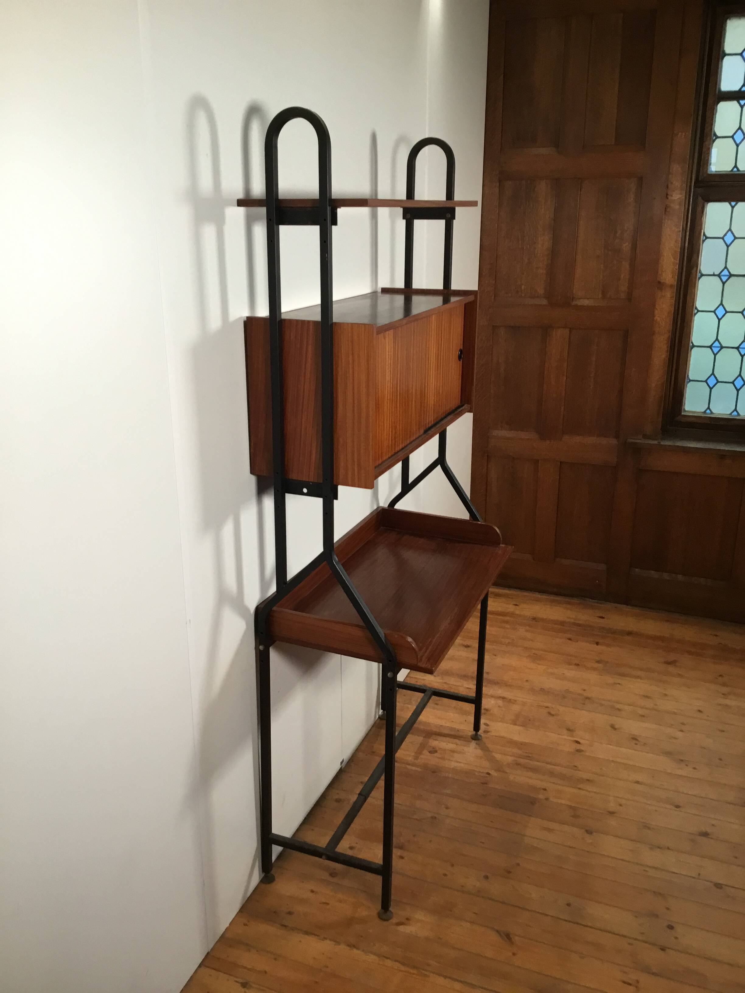 Secrétaire vintage avec rangement fermé et étagère