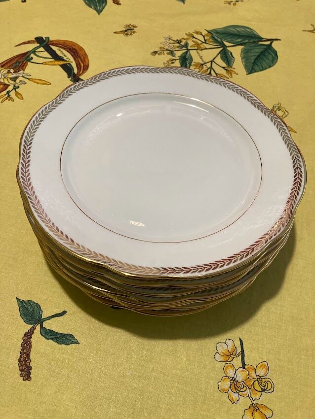 Antique dessert plates, 7 pieces, in real porcelain