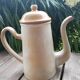 Cafetière en gès du marais