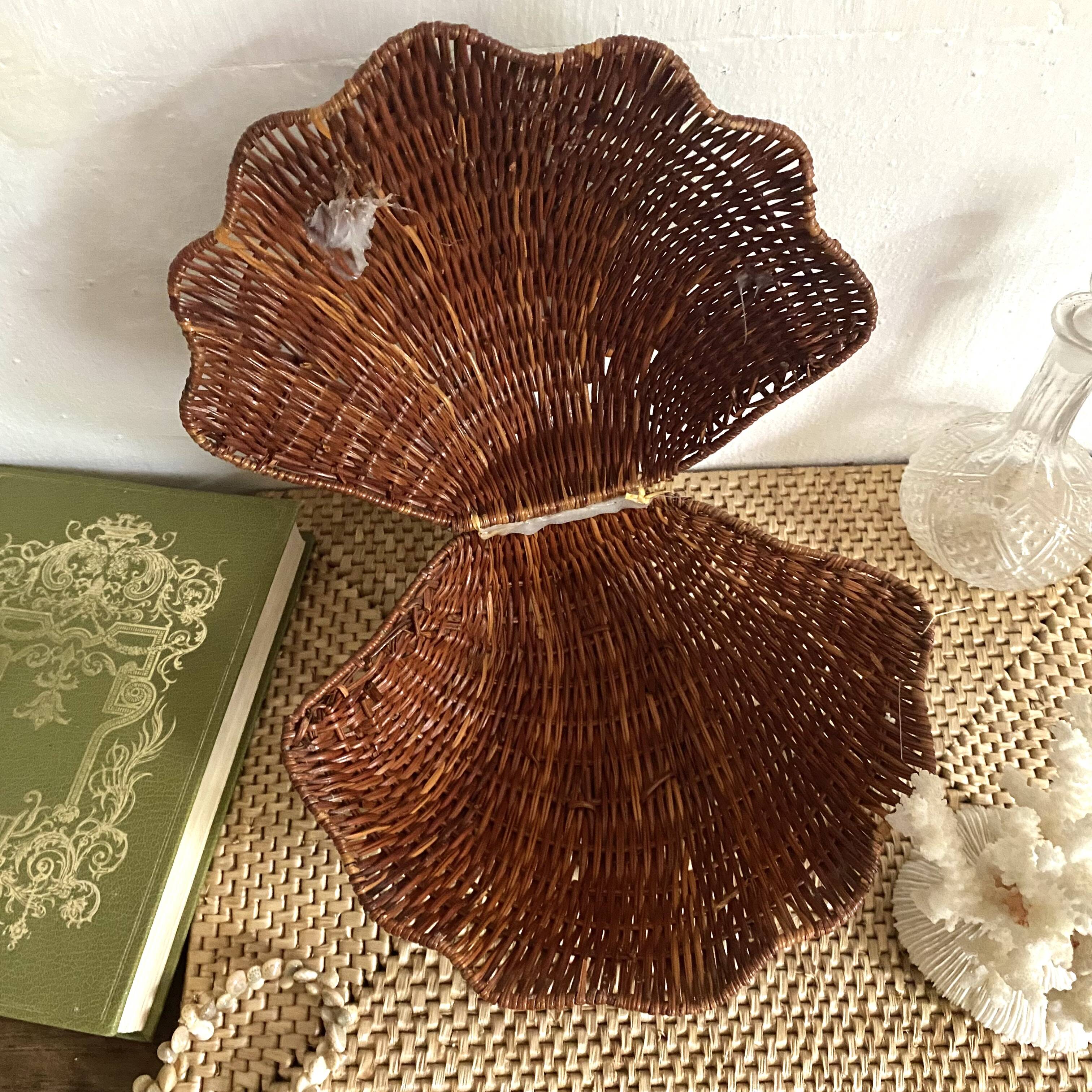 Rattan shell box