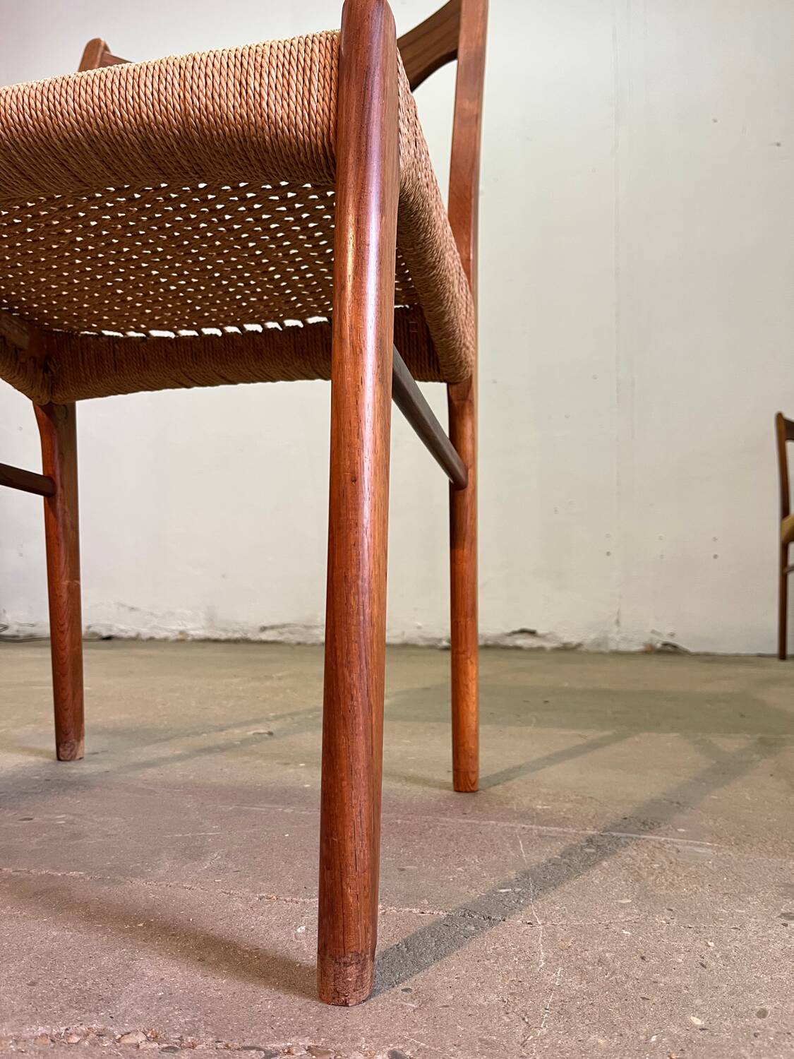 6 Scandinavian chairs in rope