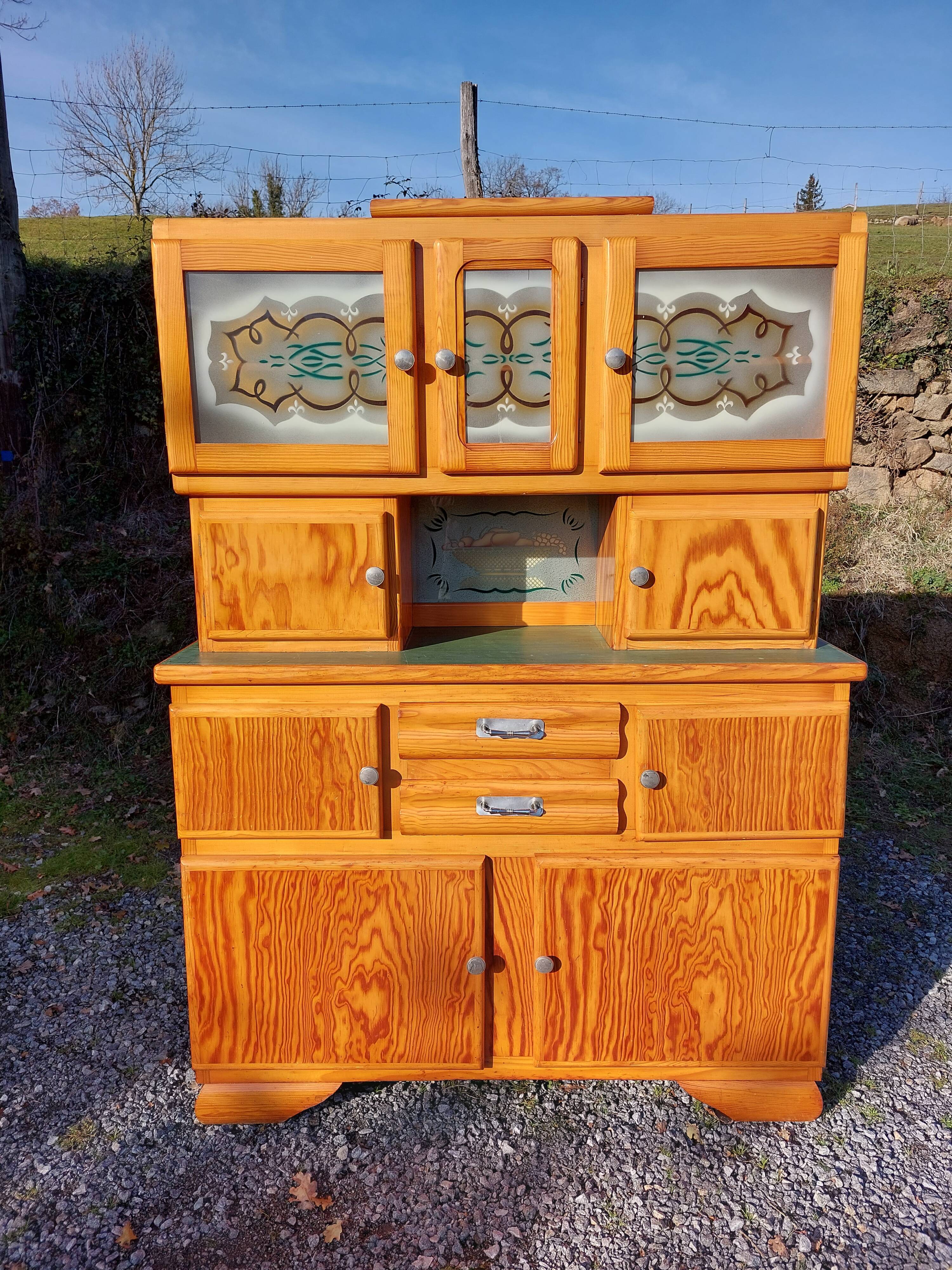 Whole Mado buffet, golden honey color