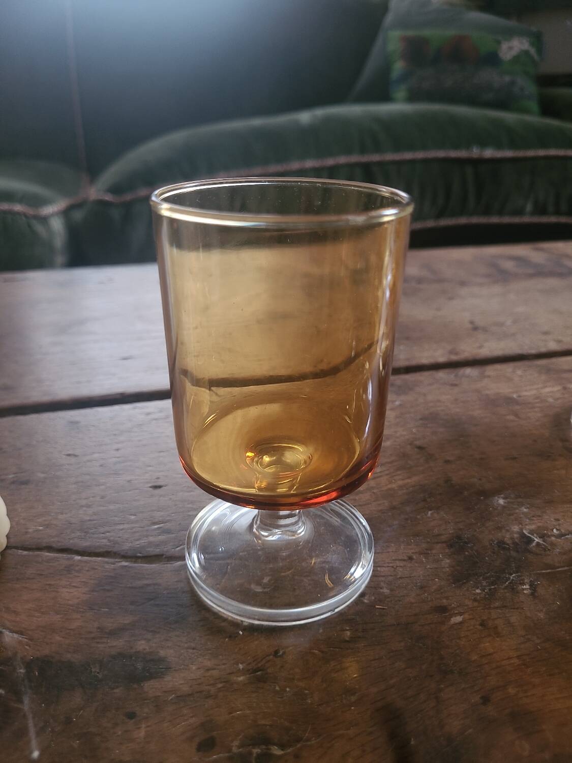 Set of 14 amber glasses – France, 1960s-1970s