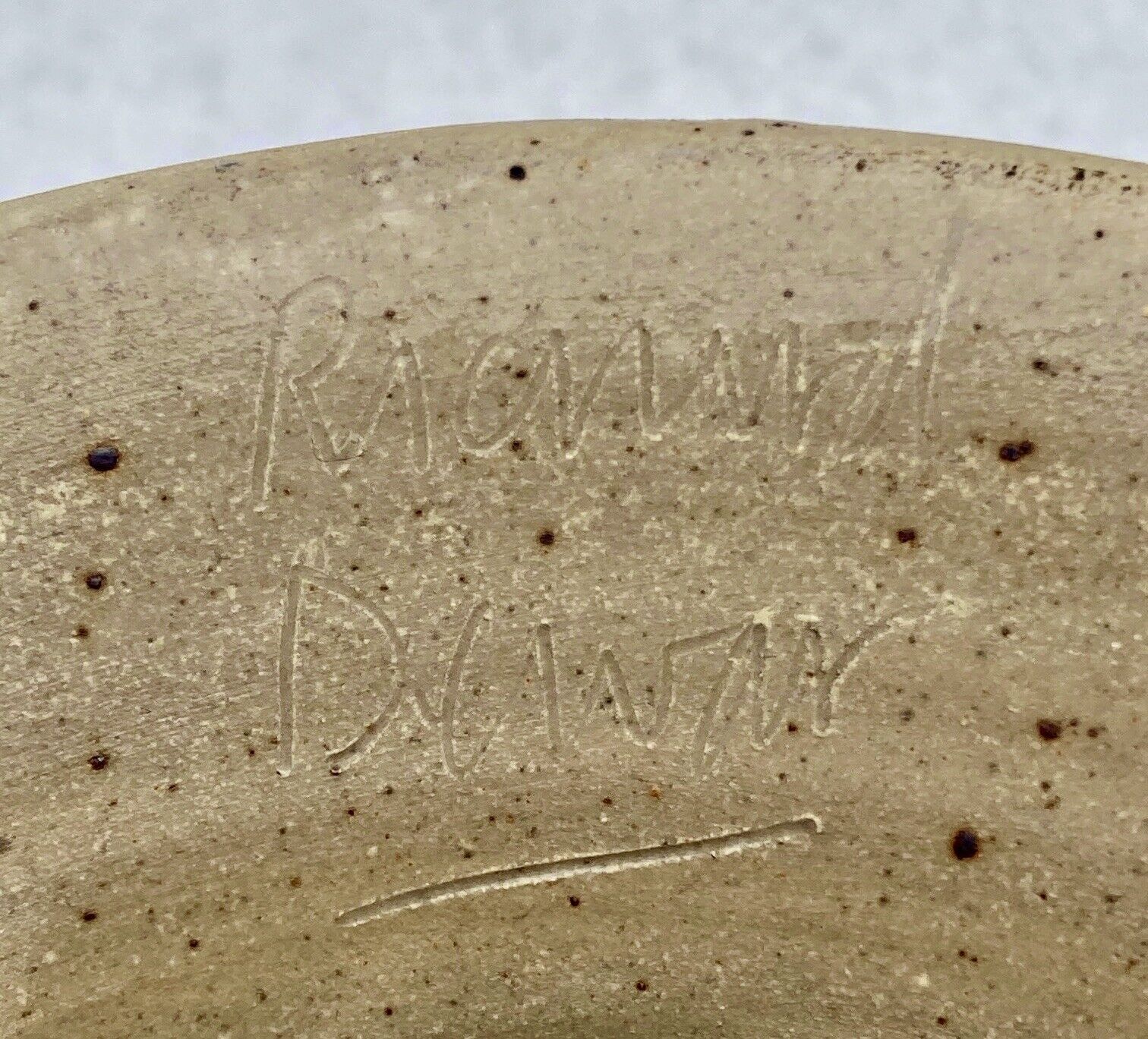 Fruit cup in polychrome glazed stoneware signature to identify