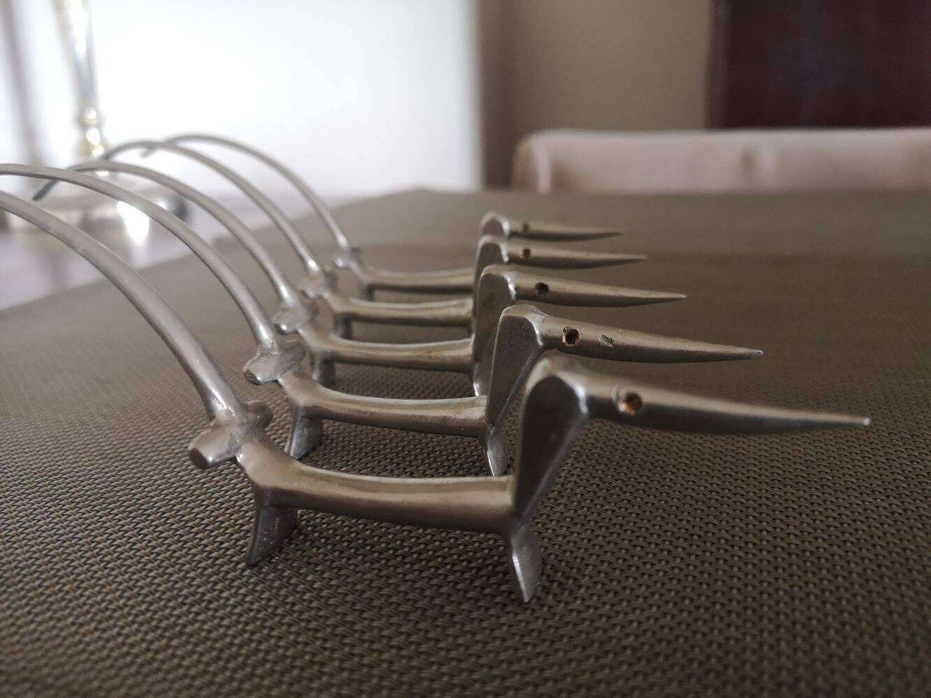 Set of 5 Dachshund knife holders in silvered bronze Walter Bosse - 1950s/1960s