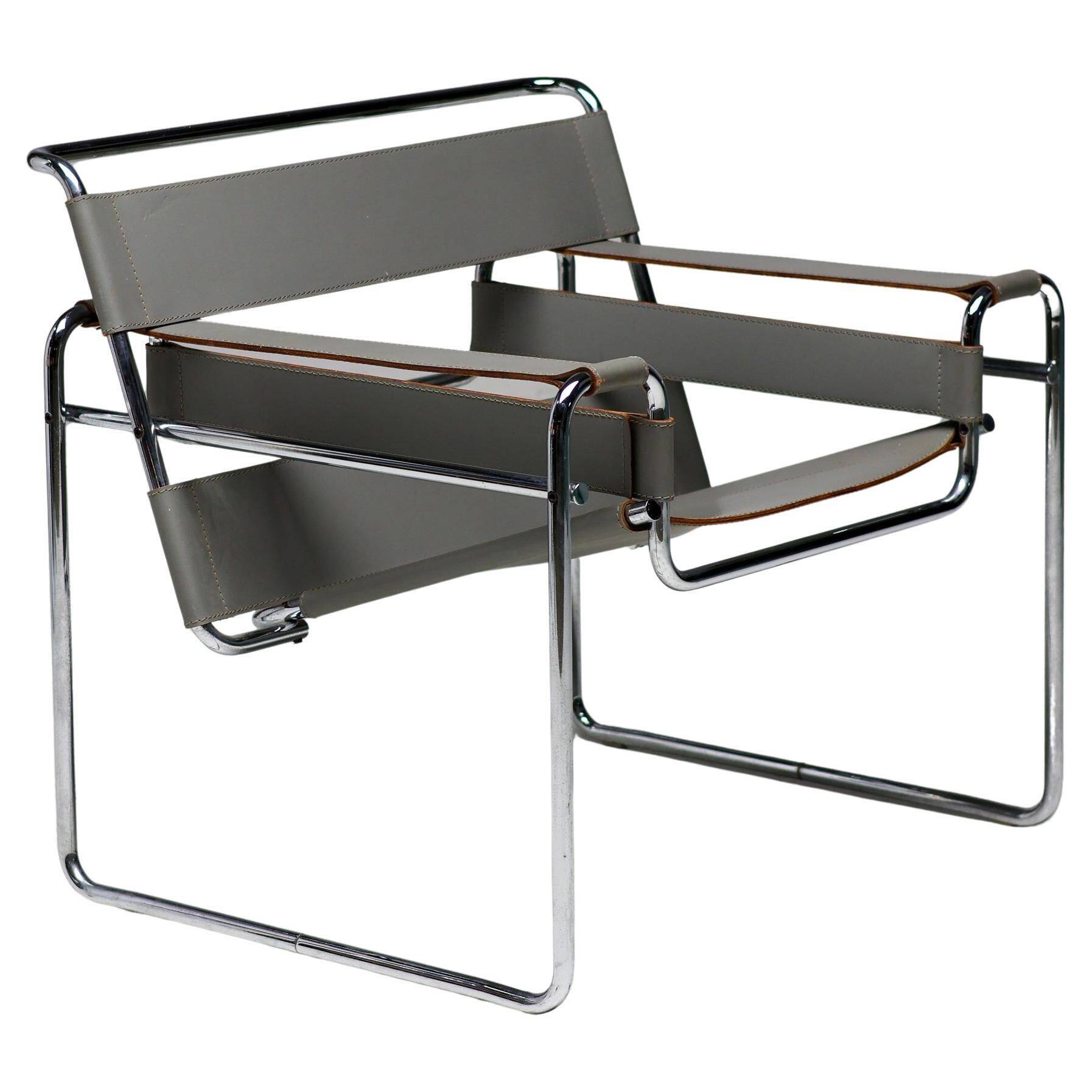 Wassily chair in grey leather by Marcel Breuer for Gavina, 1960, signed.