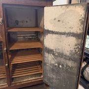 Vieux meuble frigo / glacière