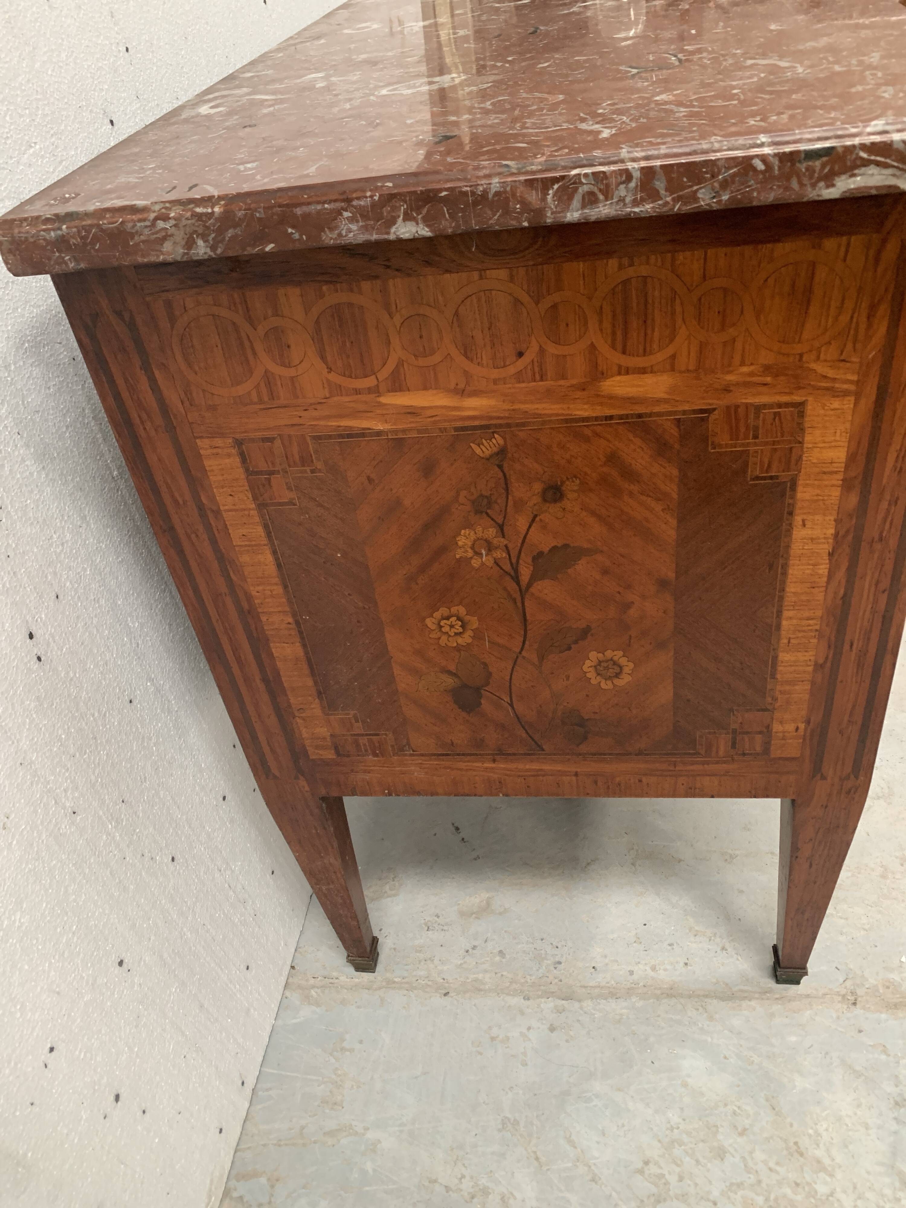 Louis XVI chest of drawers in wood veneer marquetry, 20th century