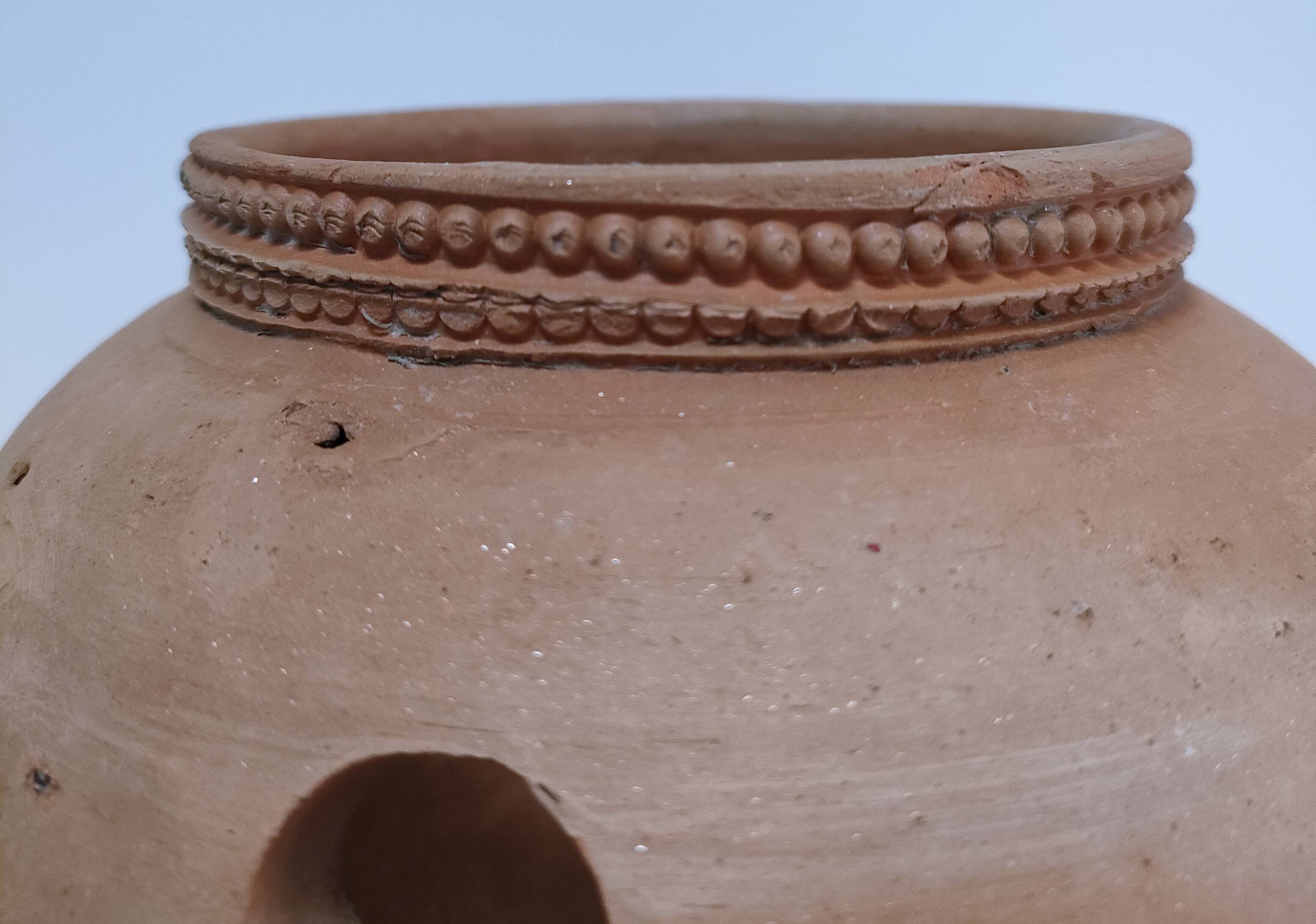 Vintage terracotta bulb pot
