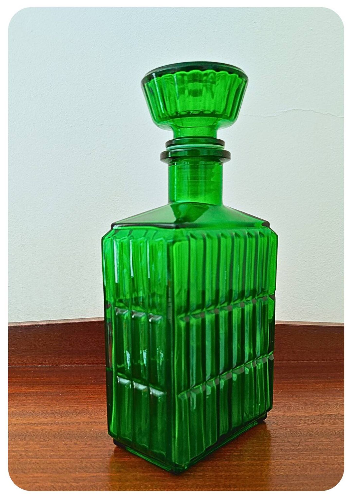 Midcentury Italian Green Glass Caraf/Bottle with Stopper, 1960s.
