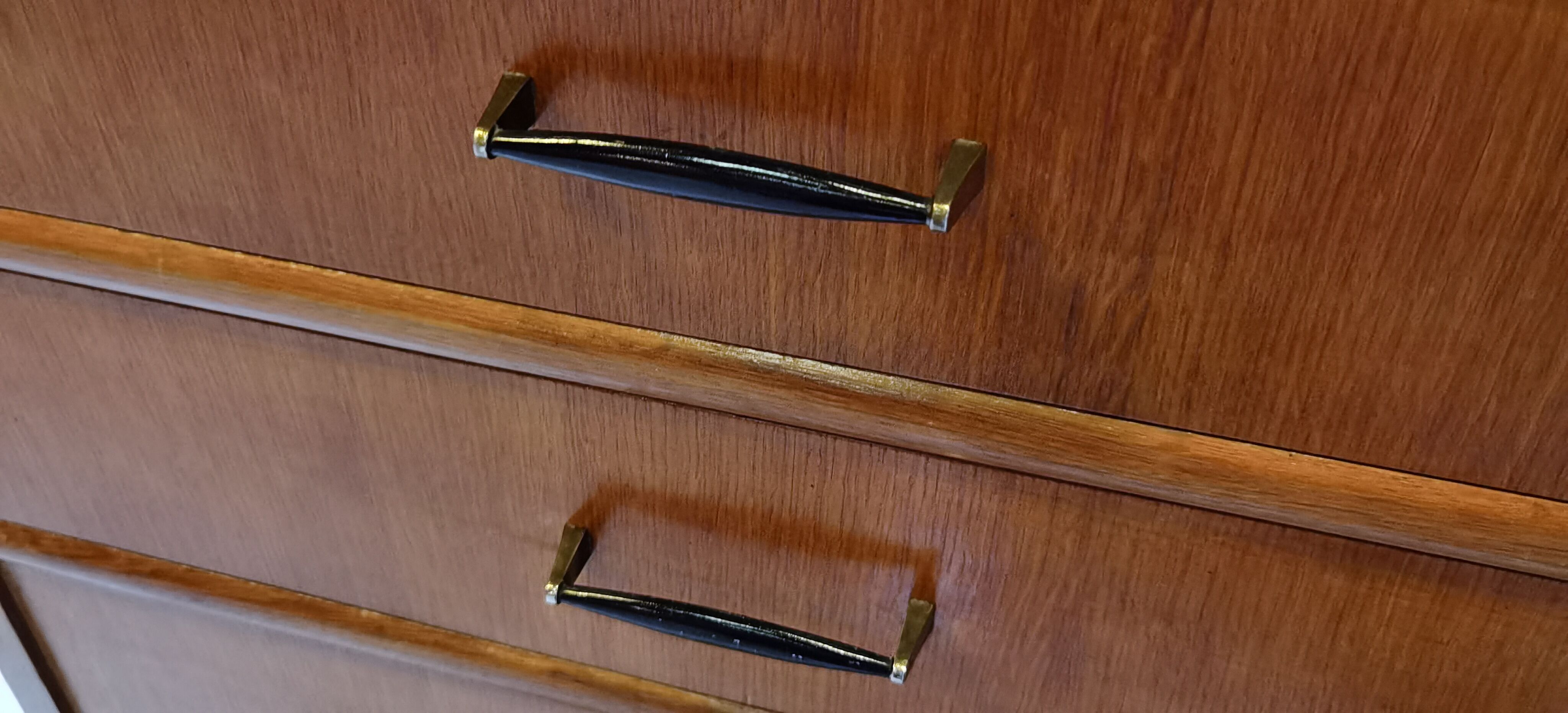 Buffet feet french compass 1970