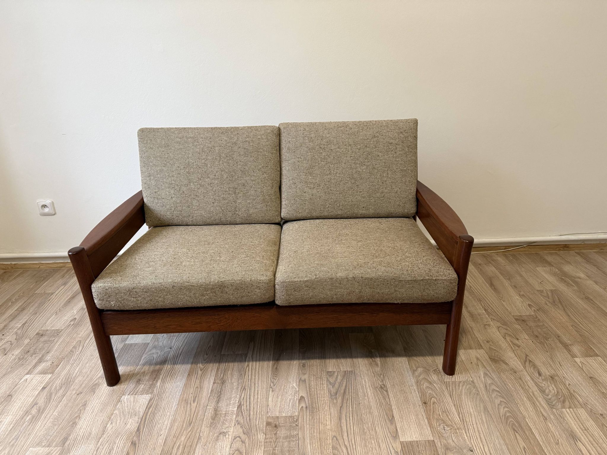Mid-Century Danish Teak 2-Seater Loveseat by Dyrlund, 1970s