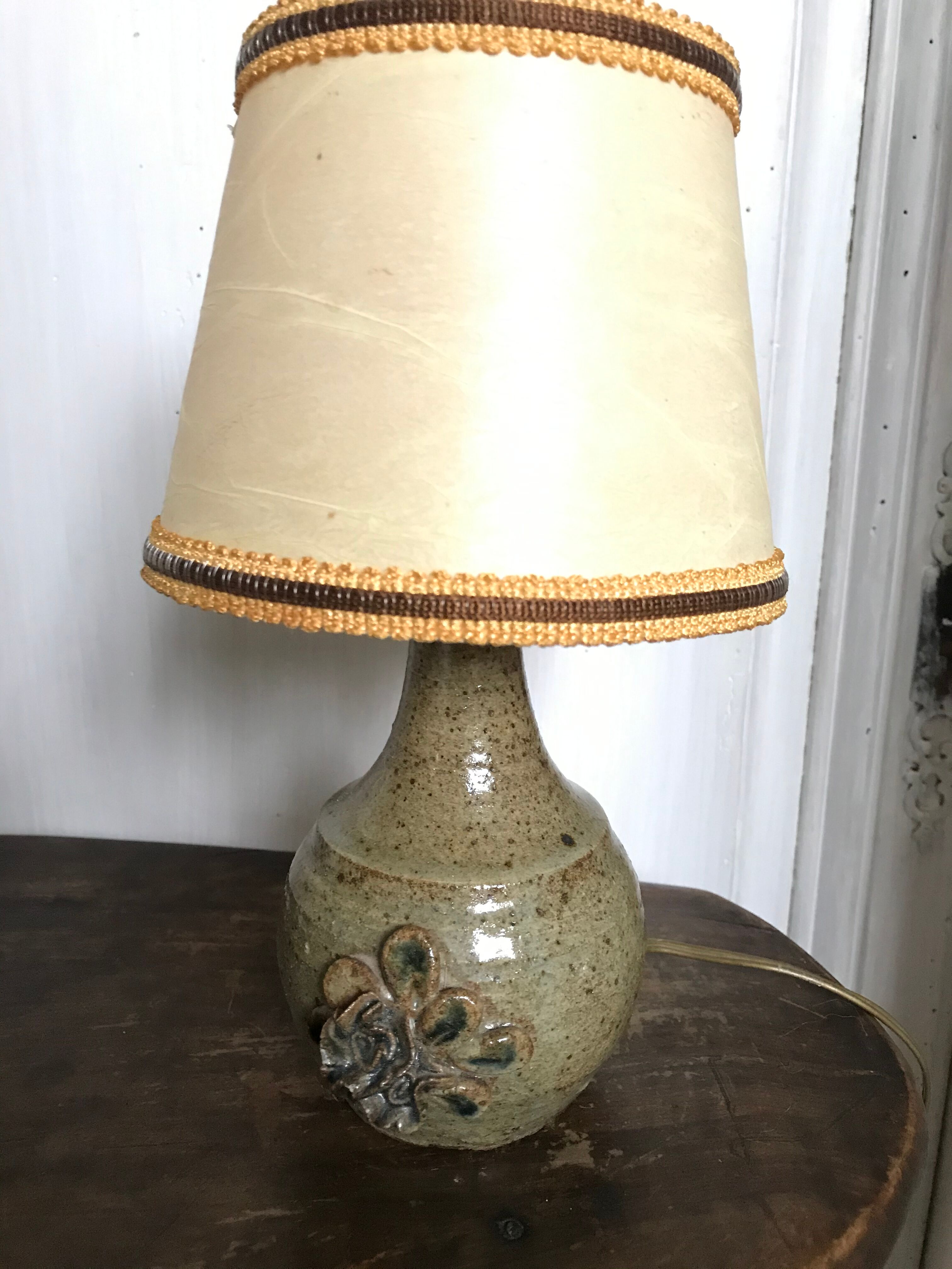 Sandstone lamp