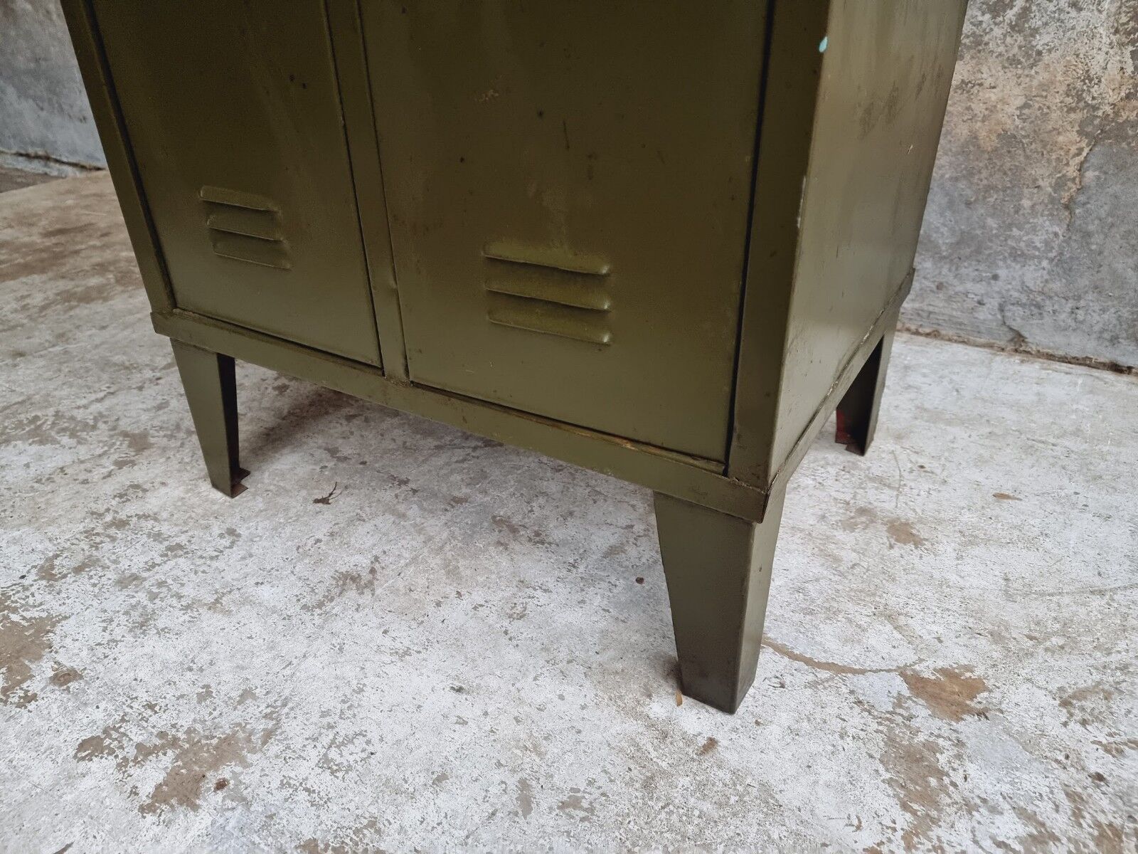 Industrial locker army green wardrobe