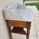 Table de toilette
