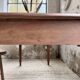 Table pieds tournés en cerisier